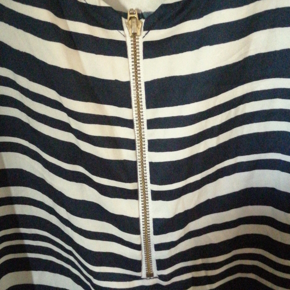 Top - Picture 4 of 4